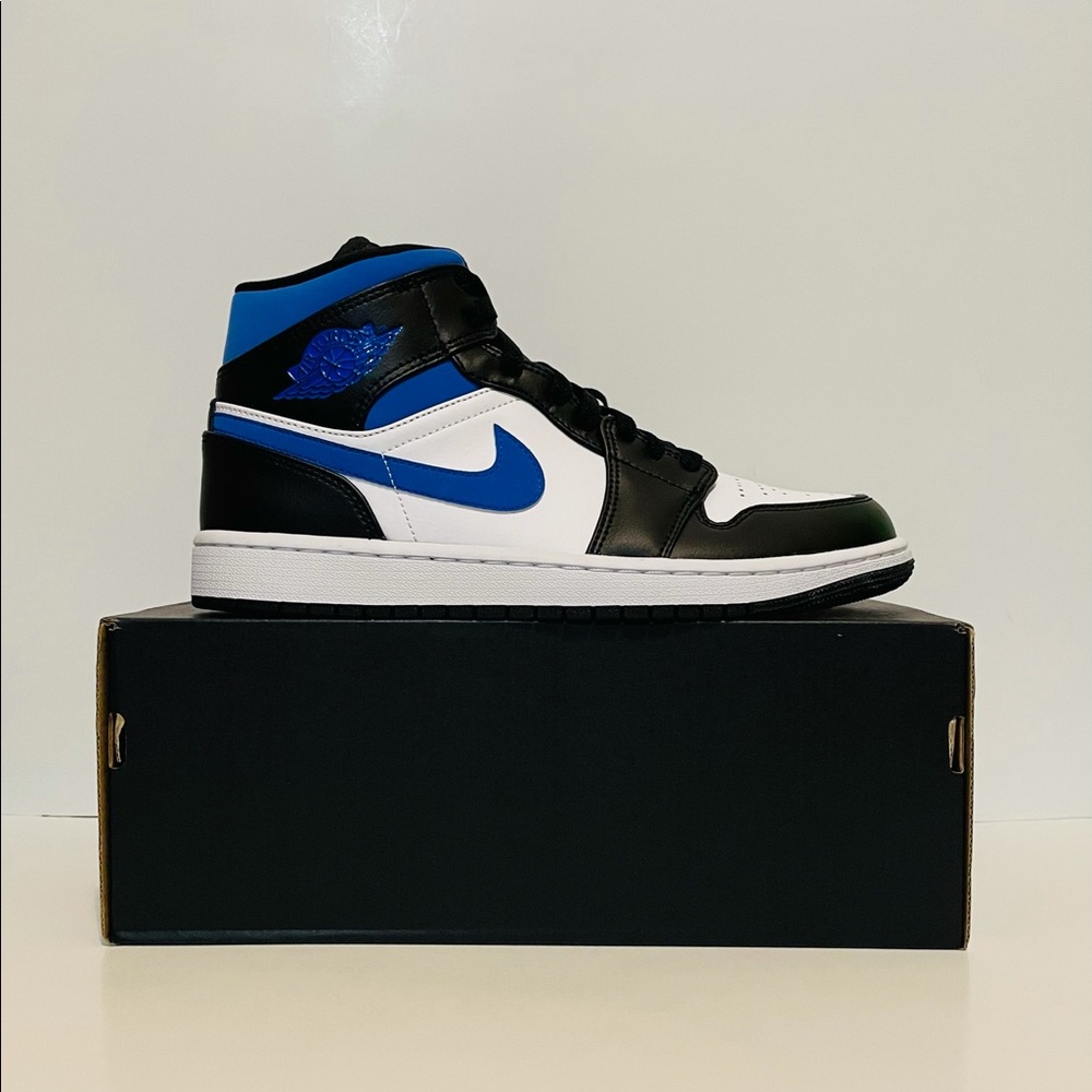 Jordan 1 Mid Game Royal Size 9 Men